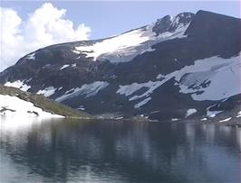 Øvre Hervavatnet, 15.7 miles from Skjolden